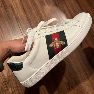 Guaranteed Authentic Gucci Ace Sneaker Bee